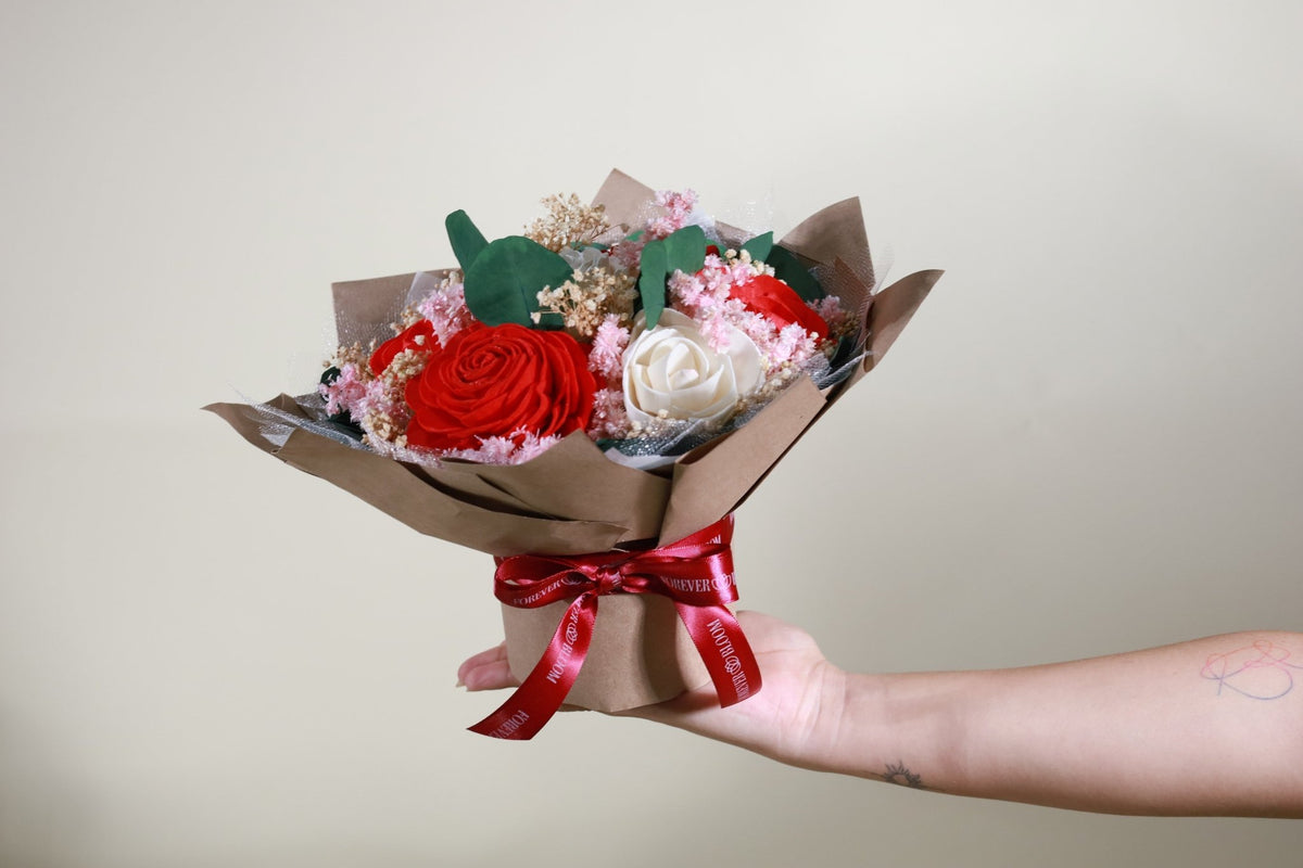 Bloom Pure Red Centerpiece